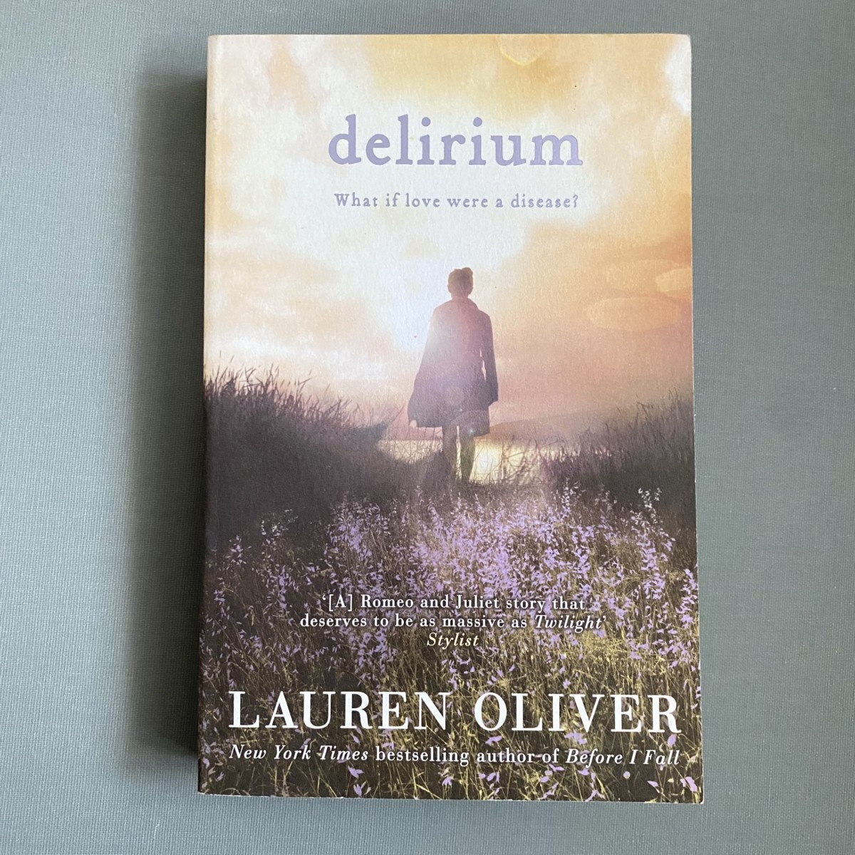 Delirium By Lauren Oliver